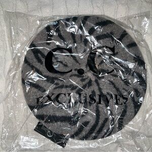 C.C Gray and Black Patterned Beret